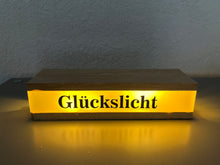 Lade das Bild in den Galerie-Viewer, Lichtleiste LED Acryl Glückslicht Lieblingsplatz Kleeblatt
