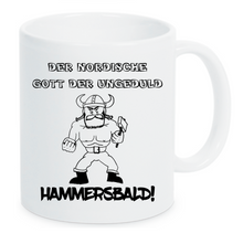 Lade das Bild in den Galerie-Viewer, Tasse Der nordische Gott der Ungeduld Hammersbald Hessisch Farbwahl
